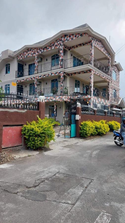 Indira Villa Grande Gaube Esterno foto